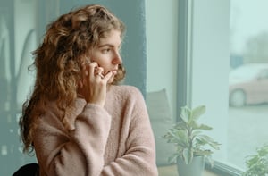 First Signs of Perimenopause: How to Know If It's Starting