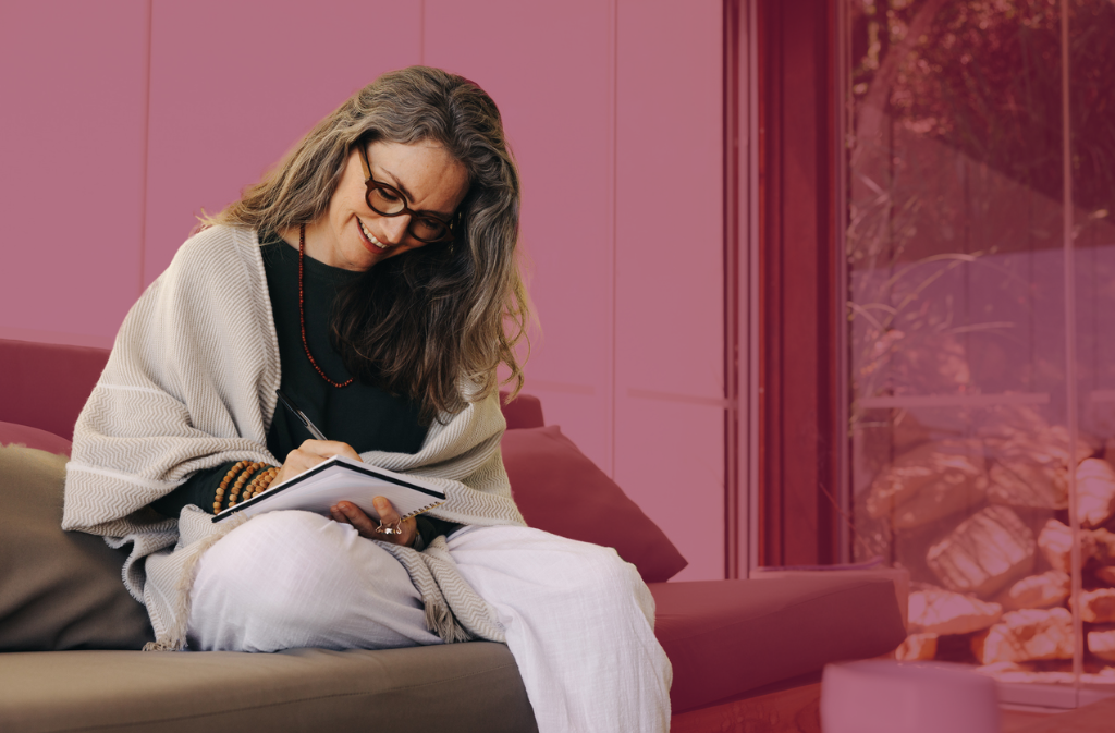Hot Flush Diary: How Tracking Your Symptoms Leads to Better Management